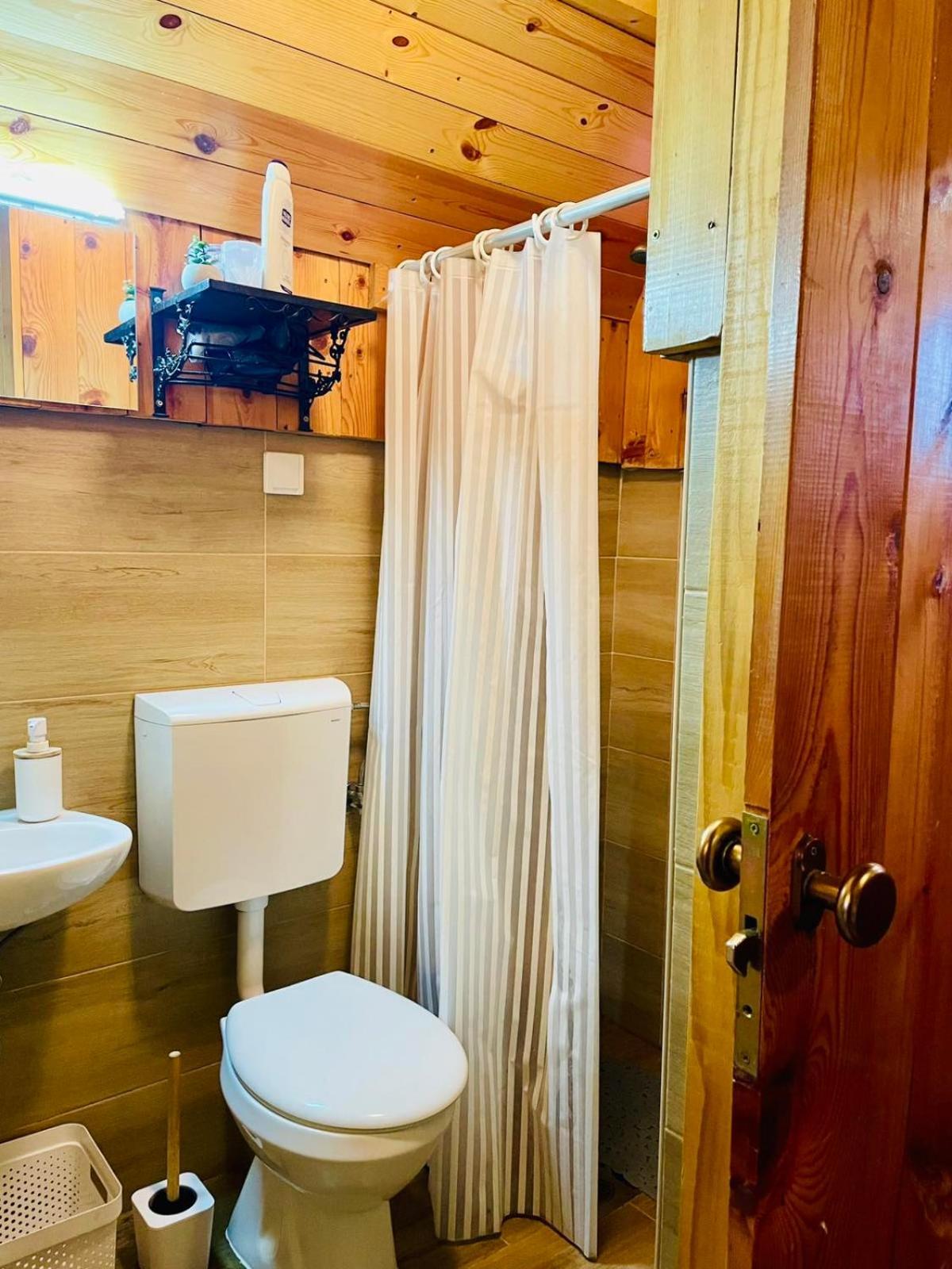 Etno Smjestaj Bjelasica Kolasin Luaran gambar