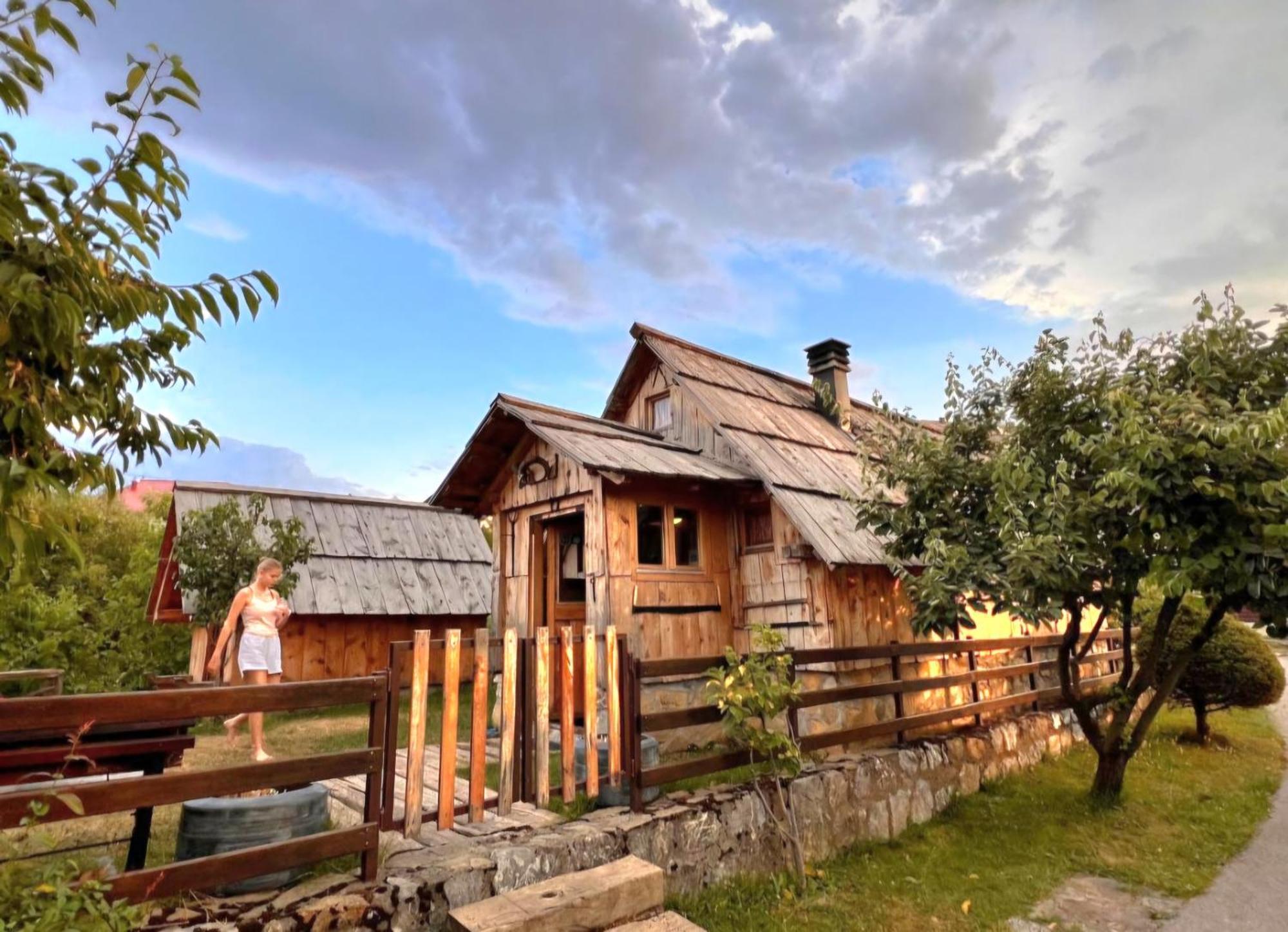 Etno Smjestaj Bjelasica Kolasin Luaran gambar